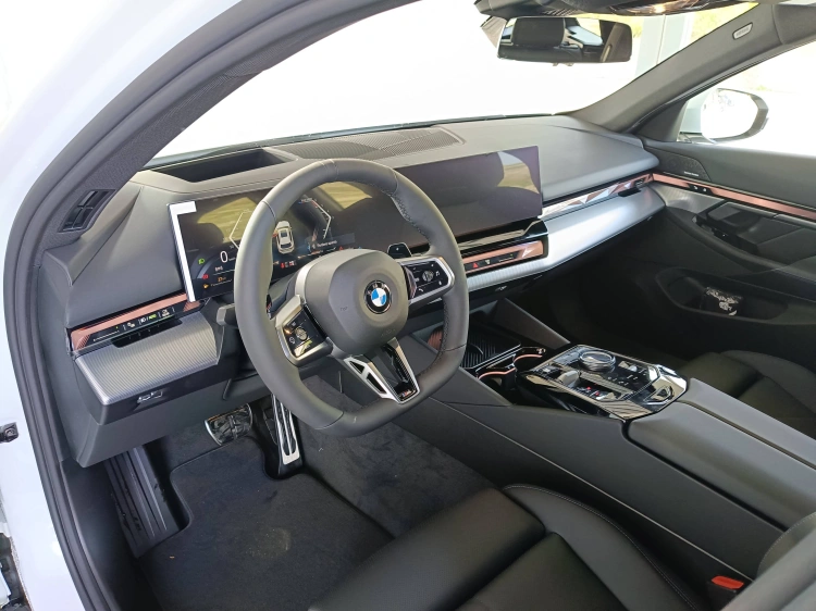 7 - BMW Serie 5 BMW 520d Touring