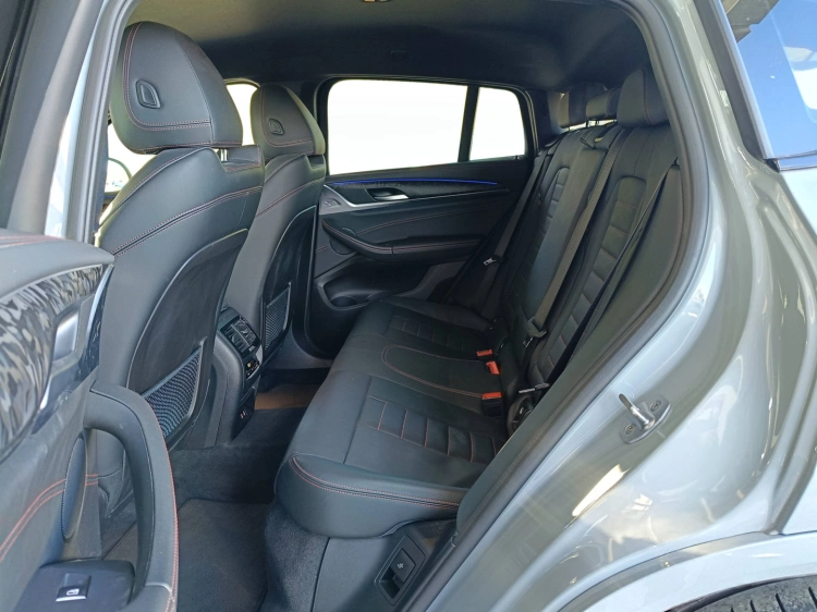 9 - BMW X4 X4 xdrive20d mhev 48V auto