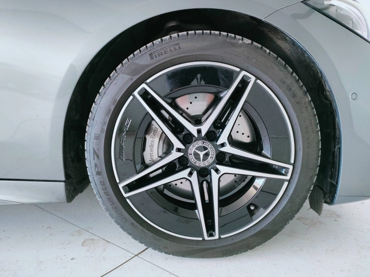 8 - Mercedes-Benz Classe C SW 220 d mhev AMG Line Advanced 197cv auto