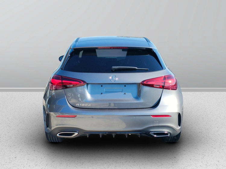 4 - Mercedes-Benz Classe A 180 d Automatic