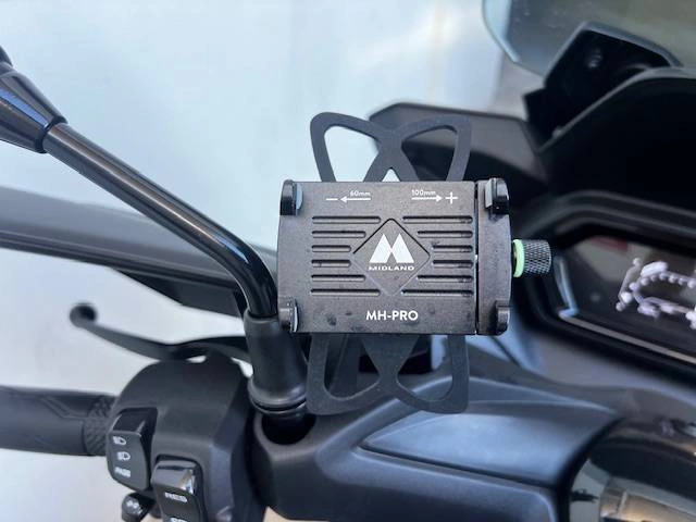 4 - Yamaha X X-Max 300 Abs my23