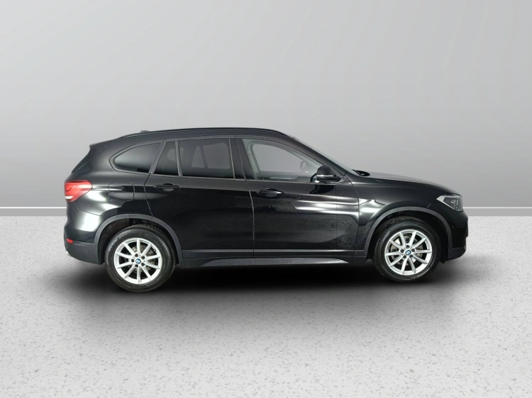 3 - BMW X1 X1 sdrive18d Advantage auto