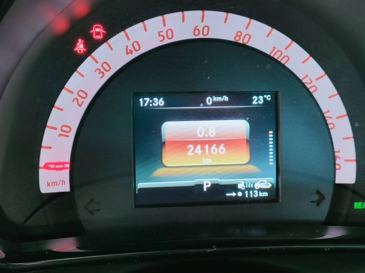 14 - smart fortwo Fortwo eq Passion 4,6kW