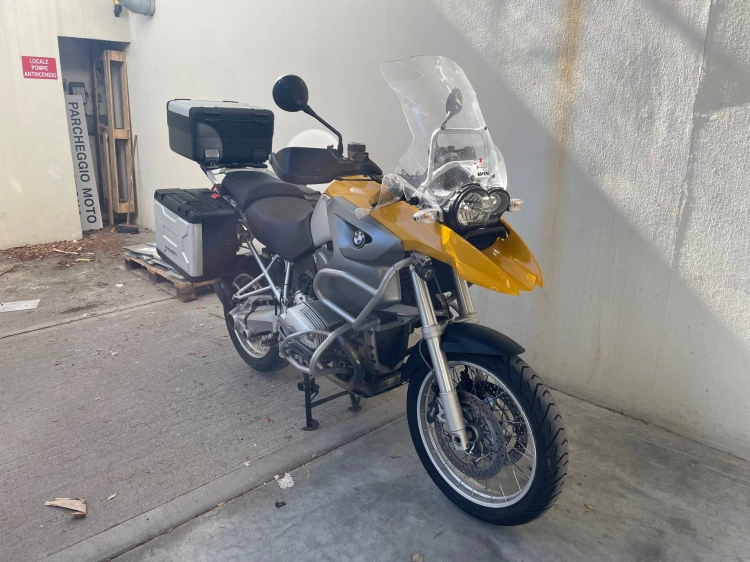 3 - BMW Motorrad GS R 1200 GS
