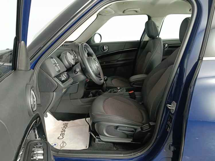 8 - MINI Countryman Mini Countryman 1.5 One D Boost