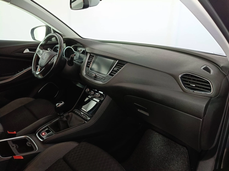 10 - Opel Grandland X 