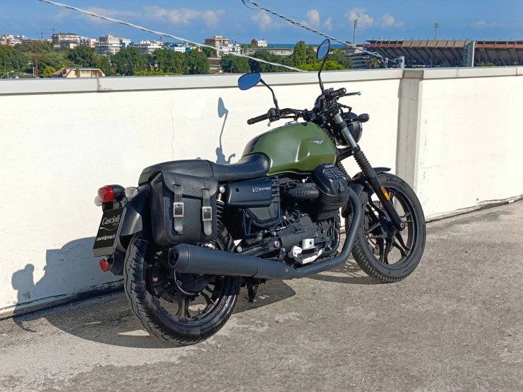 3 - Moto guzzi V7 V7 III 750 Stone Abs