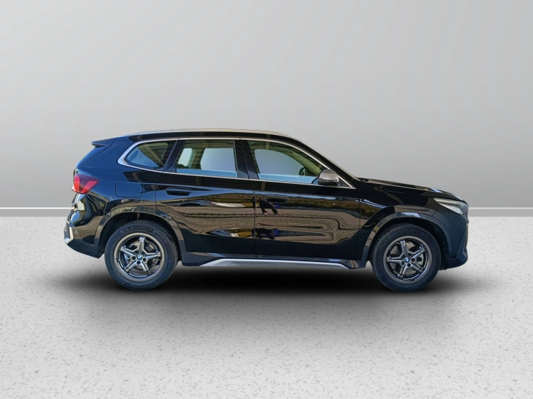 3 - BMW X1 X1 sdrive20i mhev 48V X-Line auto