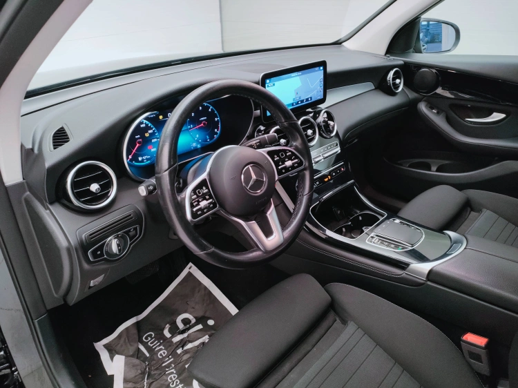 13 - Mercedes-Benz GLC 220 d Sport 4matic auto