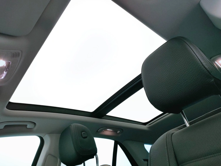 15 - Mercedes-Benz GLE 400 d Premium 4matic auto