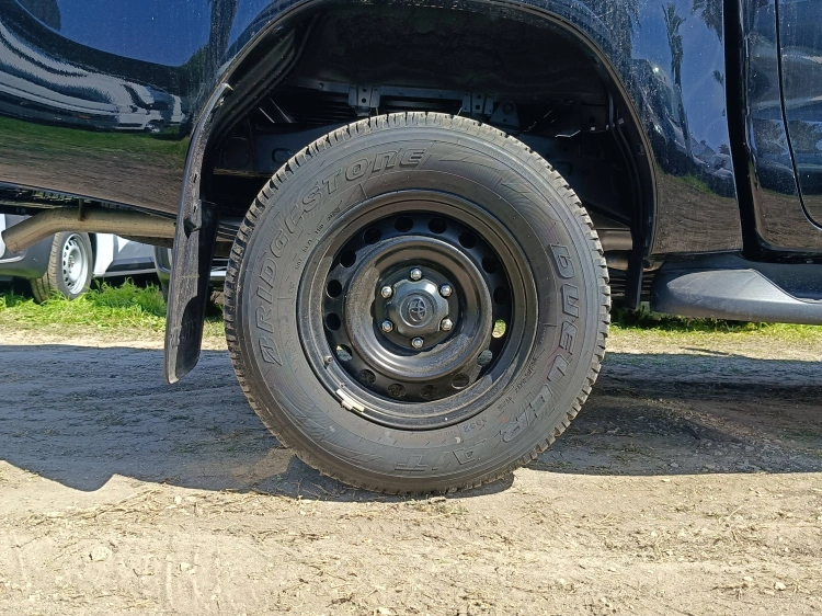 7 - Toyota Professional Hilux HILUX 2.4D A DC 4WD CMF MY24