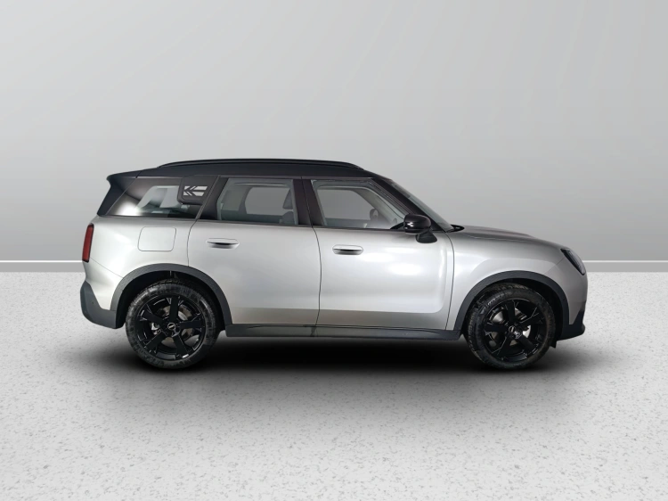 3 - MINI Countryman Mini Countryman 2.0 48V D Classic auto