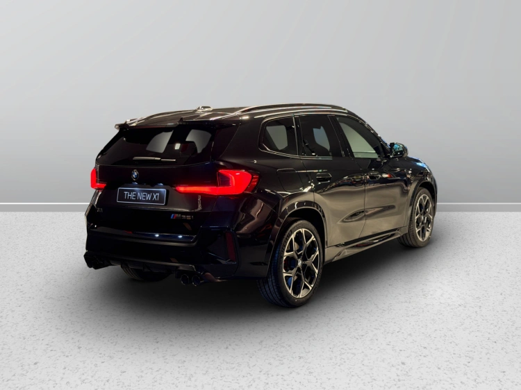 9 - BMW X1 M BMW X1 M35i xDrive