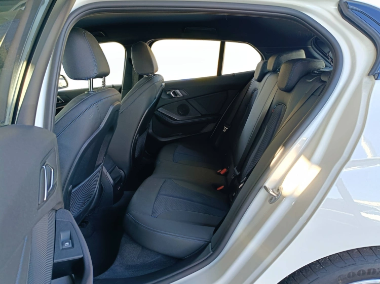 9 - BMW Serie 1 116i Msport auto