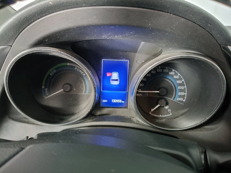 12 - Toyota Auris Auris 1.8h Style cvt