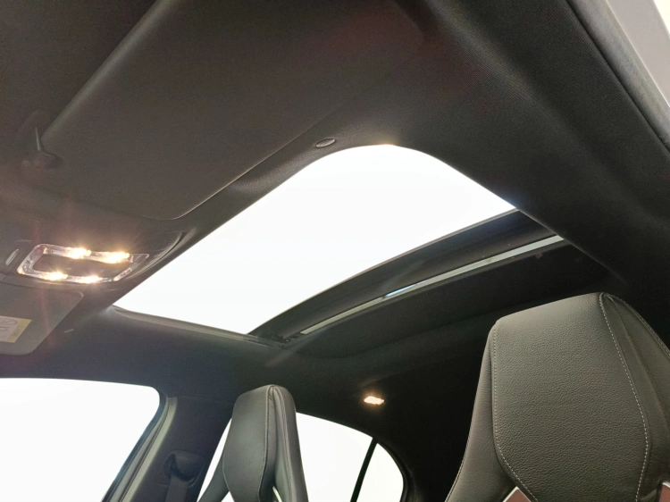 17 - Mercedes AMG Classe A A 35 AMG 4matic auto