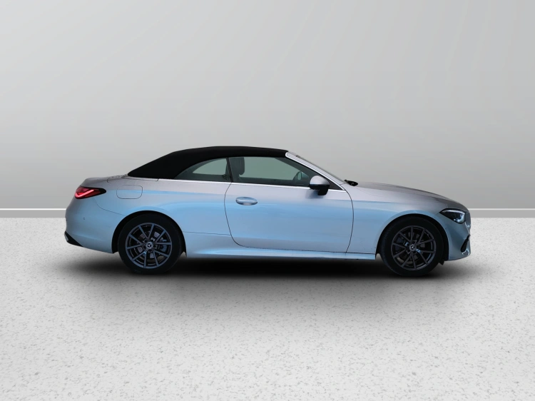 7 - Mercedes-Benz CLE Cabrio 220 d Advanced auto