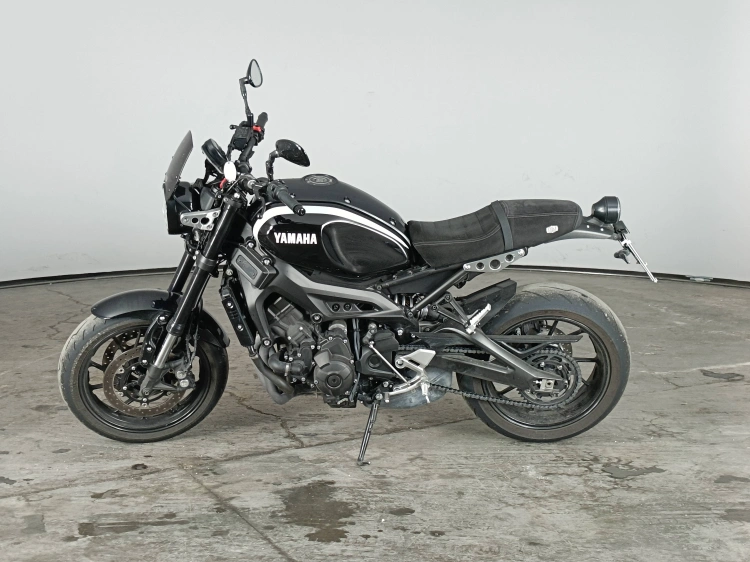 5 - Yamaha XSR XSR 900 Abs my16
