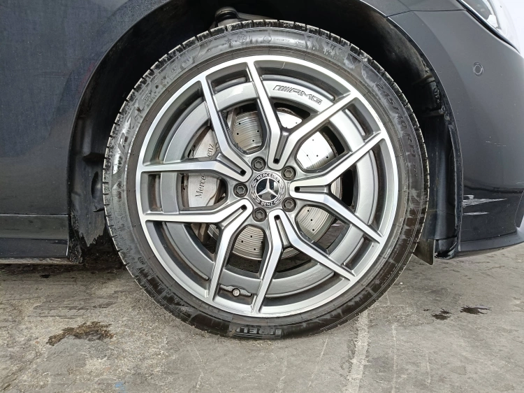 17 - Mercedes-Benz Classe E Coupe 220 d Premium Plus 4matic auto my20