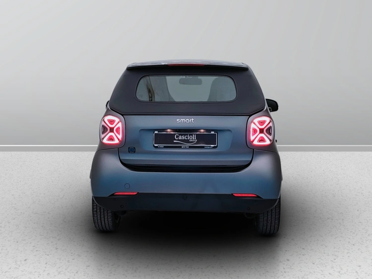 4 - smart fortwo Fortwo Cabrio eq Prime 22kW