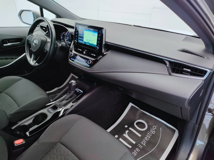 12 - Toyota Corolla Corolla Touring Sports 1.8h Business Tech cvt