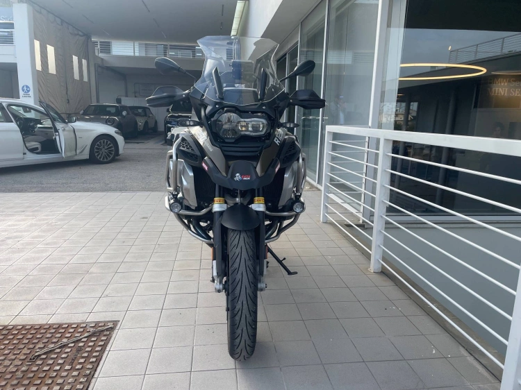 2 - BMW Motorrad GS R 1250 Adventure