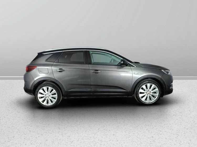 3 - Opel Grandland X 