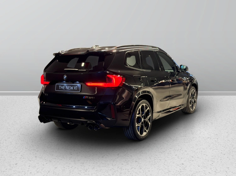 6 - BMW X1 M BMW X1 M35i xDrive