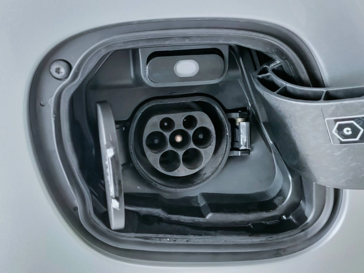 9 - smart fortwo Fortwo eq Passion 4,6kW