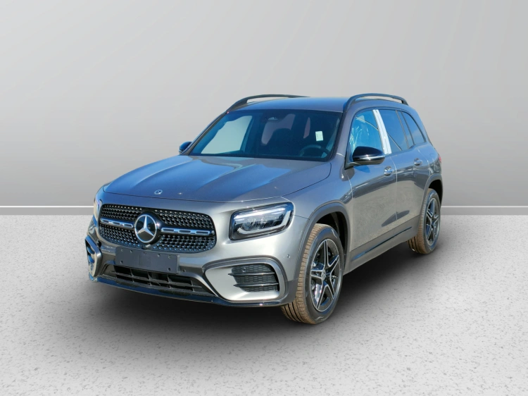 1 - Mercedes-Benz GLB 200 d Automatic
