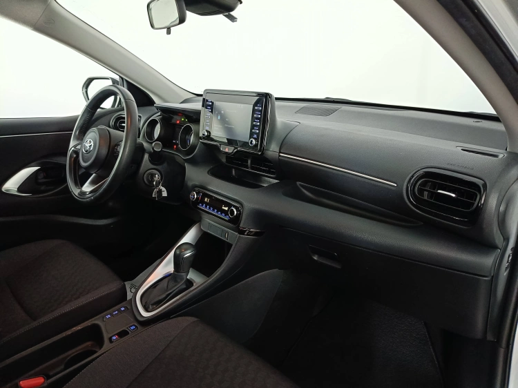 10 - Toyota Yaris TOYOTA Yaris 1.5 Hybrid 5 porte Trend