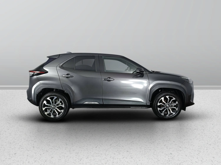 3 - Toyota Yaris Cross TOYOTA Yaris Cross 1.5 Hybrid 5p. E-CVT Trend