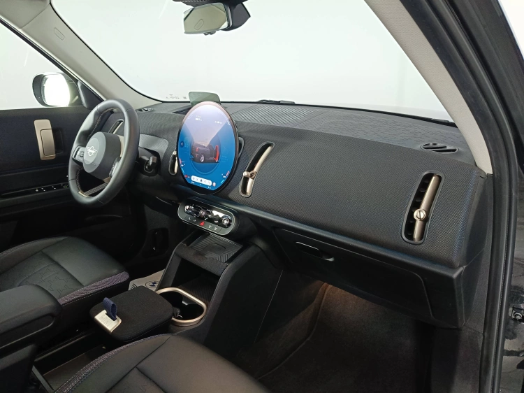 10 - MINI Countryman Mini Countryman 1.5 48V C Classic auto