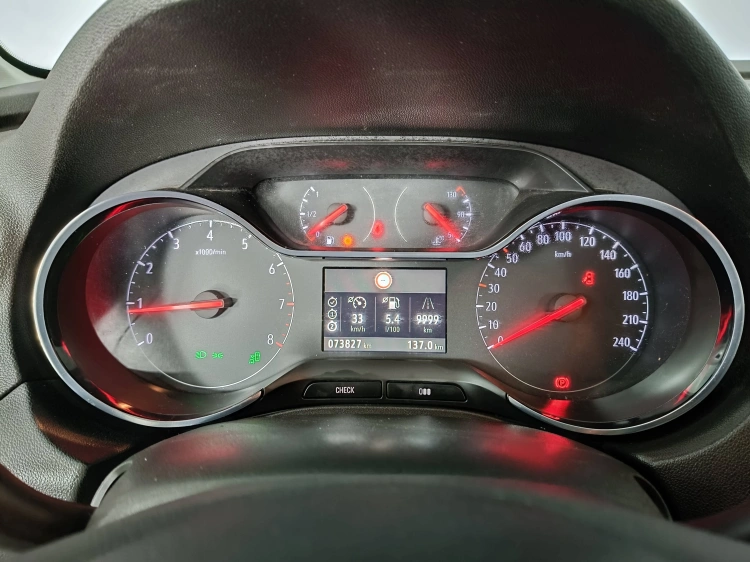 12 - Opel Grandland X 