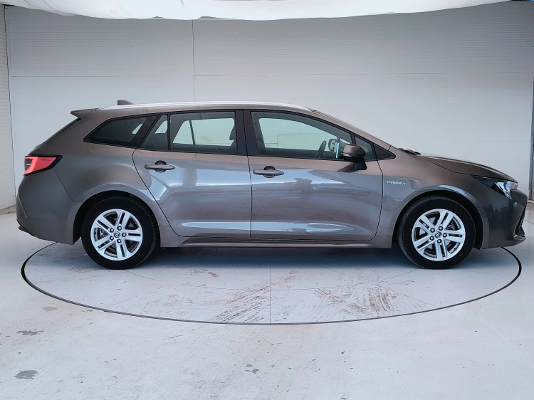 7 - Toyota Corolla Corolla Touring Sports 1.8h Business Tech cvt