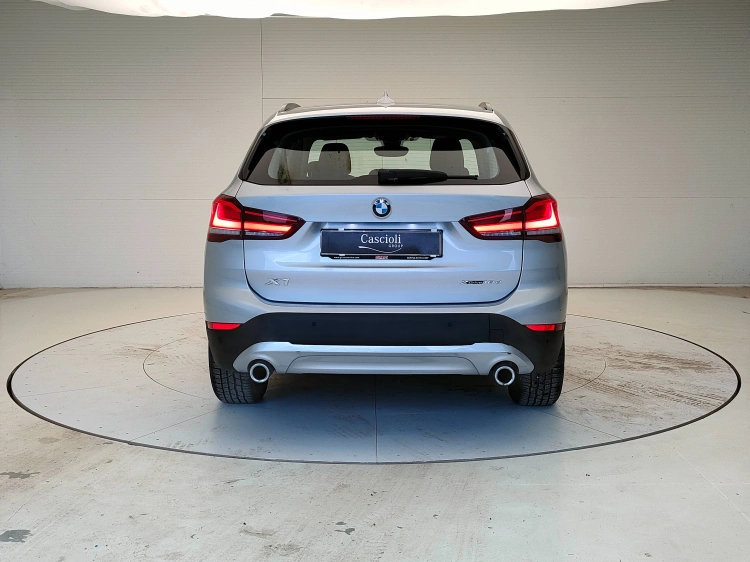 4 - BMW X1 X1 xdrive18d Advantage auto