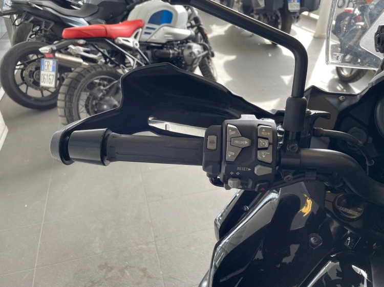 4 - Kawasaki Versys Versys 1000 SE Abs my21