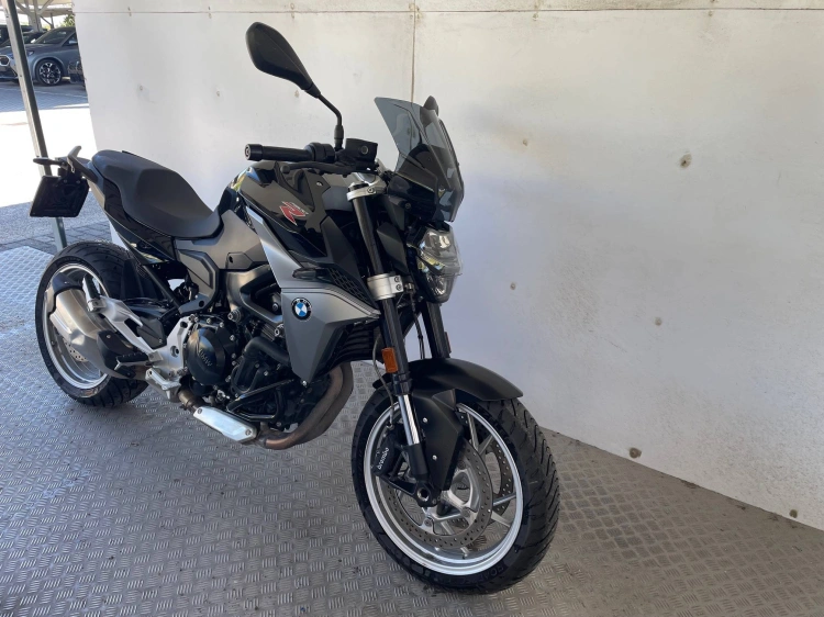 2 - BMW Motorrad R F 900 R Abs