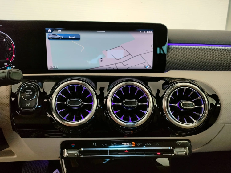 12 - Mercedes-Benz Classe A 180 d Progressive Advanced Plus auto