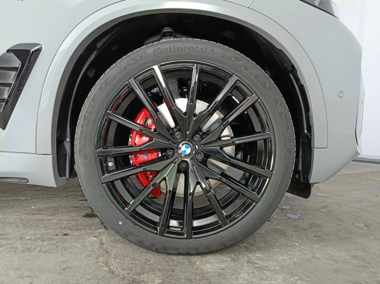 16 - BMW X5 BMW X5 xDrive30d