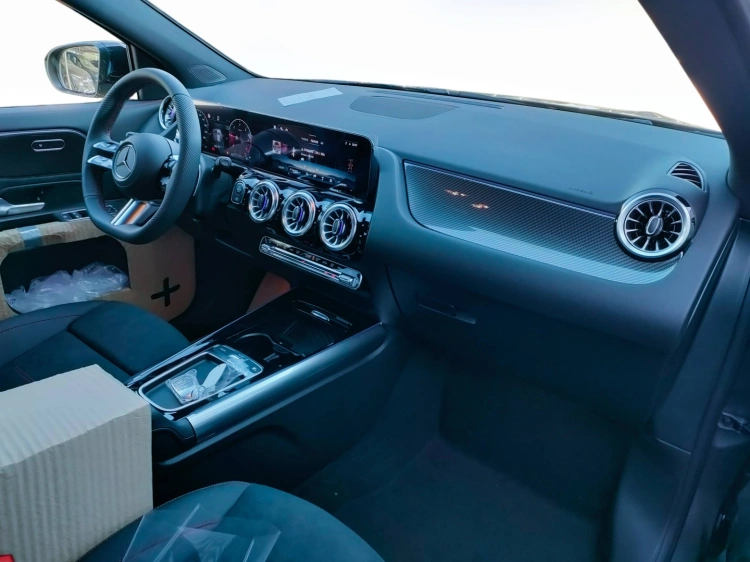 9 - Mercedes-Benz GLA 200 d automatic