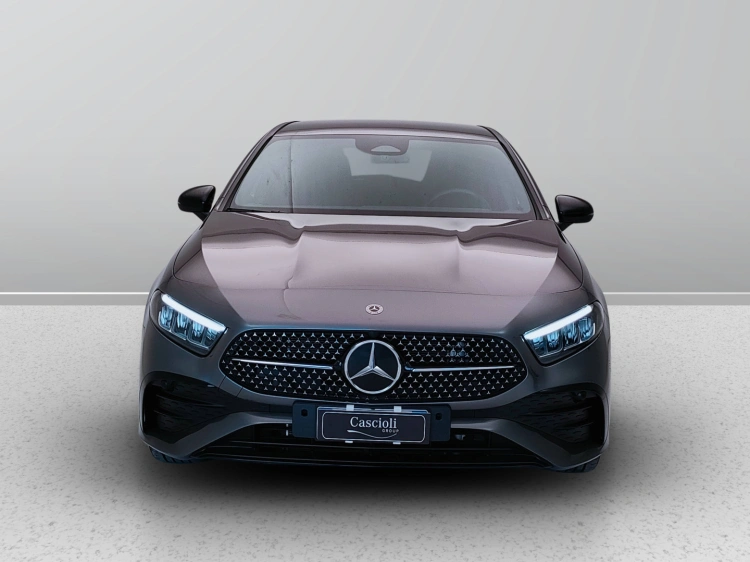 2 - Mercedes-Benz Classe A 250 e phev AMG Line Premium auto