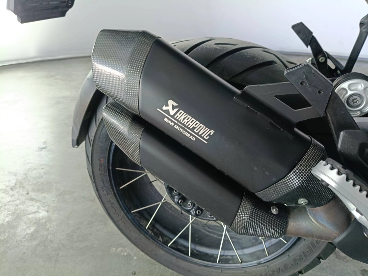 10 - BMW Motorrad GS R 1300 GS