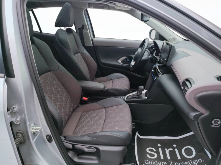 9 - Toyota Yaris Cross Yaris Cross 1.5h Lounge fwd 116cv e-cvt