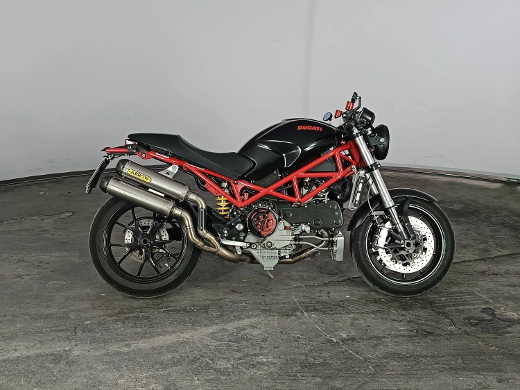 1 - Ducati Monster Monster 1000 S4 R my06