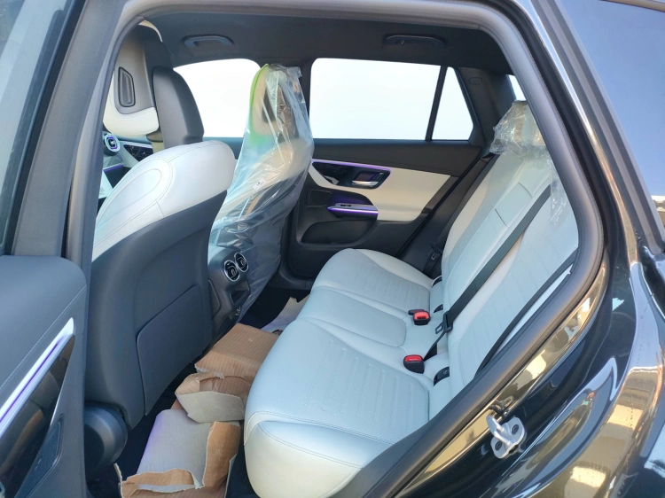 8 - Mercedes-Benz GLC 220 d 4MATIC