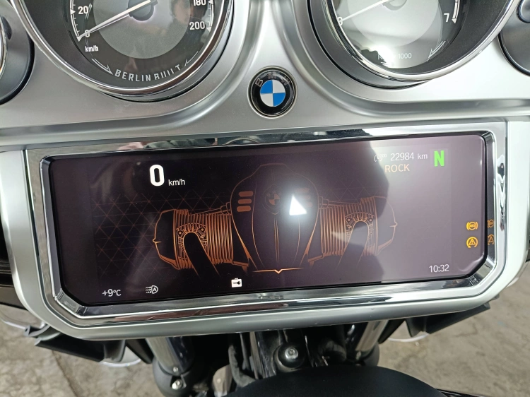 6 - BMW Motorrad R 18 R 18 T