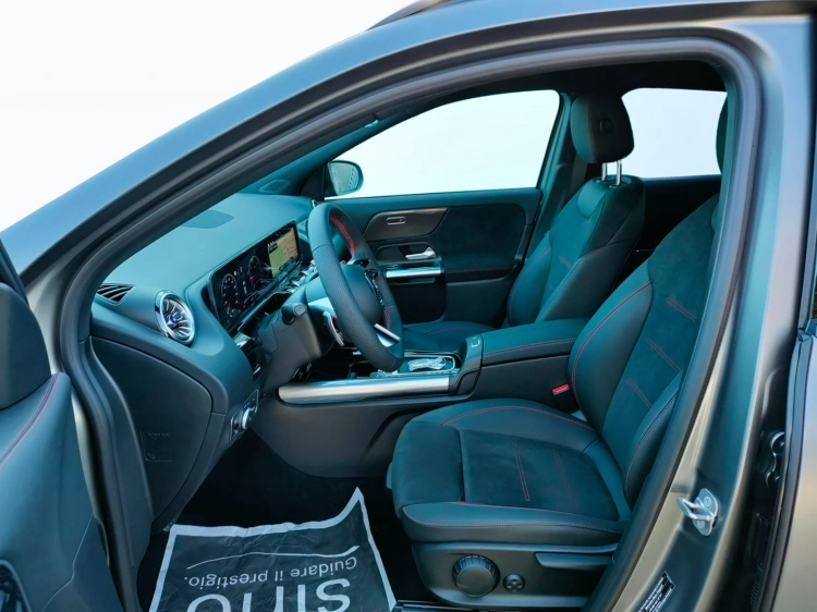 9 - Mercedes-Benz GLA 200 d automatic