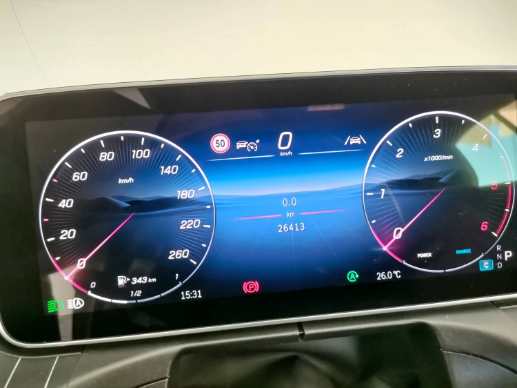 16 - Mercedes-Benz CLE Cabrio 220 d AMG Line Advanced auto