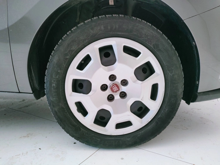 8 - Fiat Doblo Cargo 2015 Doblo cargo combi N1 1.6 mjt 16v SX E6